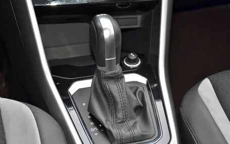 Volkswagen T-Roc I, 2022 год, 1 680 000 рублей, 16 фотография