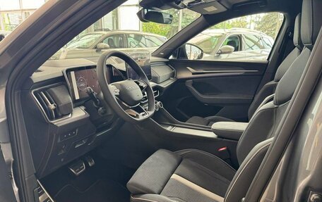 Skoda Kodiaq, 2025 год, 5 400 000 рублей, 10 фотография