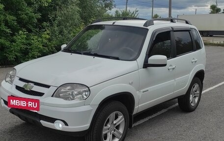 Chevrolet Niva I рестайлинг, 2011 год, 465 000 рублей, 8 фотография