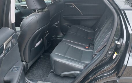 Lexus RX IV рестайлинг, 2018 год, 3 750 000 рублей, 9 фотография