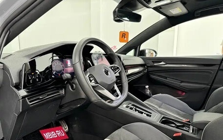 Volkswagen Golf VIII, 2021 год, 1 630 000 рублей, 4 фотография
