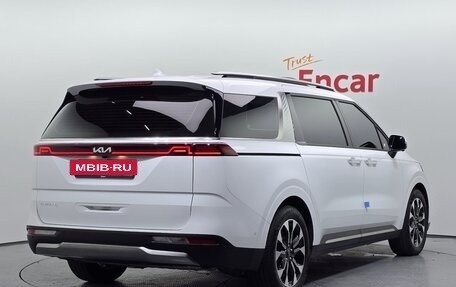 KIA Carnival, 2023 год, 4 605 469 рублей, 3 фотография