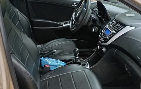 Hyundai Solaris II рестайлинг, 2013 год, 370 000 рублей, 10 фотография