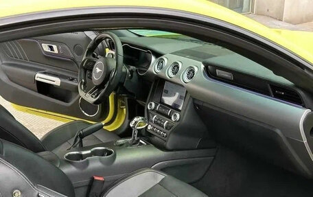 Ford Mustang VI рестайлинг, 2021 год, 2 200 500 рублей, 9 фотография