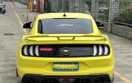 Ford Mustang VI рестайлинг, 2021 год, 2 200 500 рублей, 5 фотография