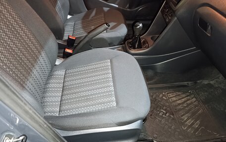 Volkswagen Polo VI (EU Market), 2015 год, 900 000 рублей, 16 фотография