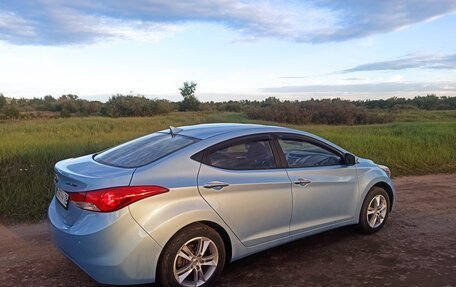 Hyundai Avante, 2011 год, 1 100 000 рублей, 2 фотография