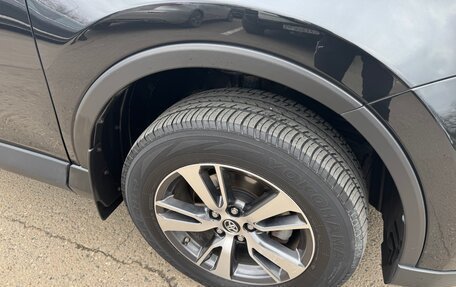 Toyota RAV4, 2015 год, 1 970 000 рублей, 10 фотография