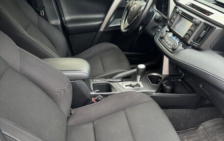 Toyota RAV4, 2015 год, 1 970 000 рублей, 18 фотография