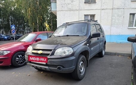 Chevrolet Niva I рестайлинг, 2012 год, 410 000 рублей, 3 фотография