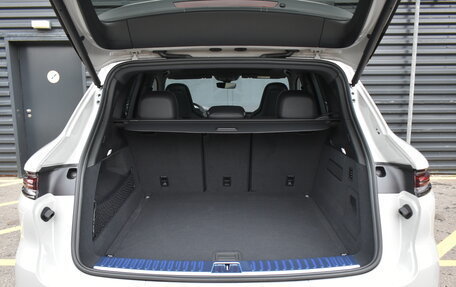 Porsche Cayenne III, 2025 год, 19 850 000 рублей, 31 фотография