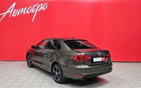 Volkswagen Jetta VI, 2012 год, 927 000 рублей, 3 фотография