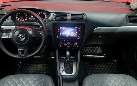 Volkswagen Jetta VI, 2012 год, 927 000 рублей, 9 фотография