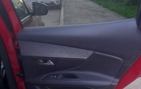 Peugeot 3008 II, 2017 год, 1 700 000 рублей, 19 фотография