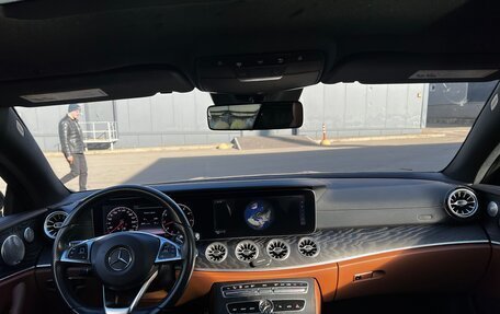 Mercedes-Benz E-Класс, 2017 год, 3 680 000 рублей, 3 фотография