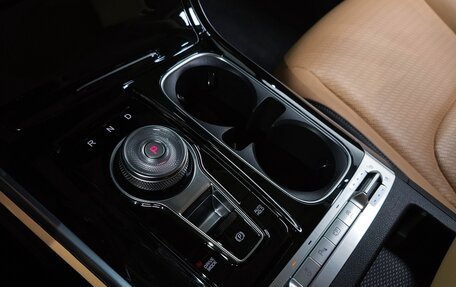 KIA Carnival, 2021 год, 2 743 000 рублей, 17 фотография