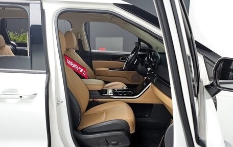 KIA Carnival, 2021 год, 2 743 000 рублей, 19 фотография