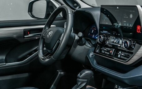 Toyota Highlander, 2025 год, 5 350 000 рублей, 14 фотография