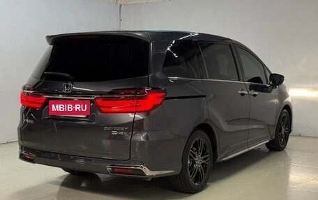 Honda Odyssey IV, 2021 год, 2 300 500 рублей, 4 фотография