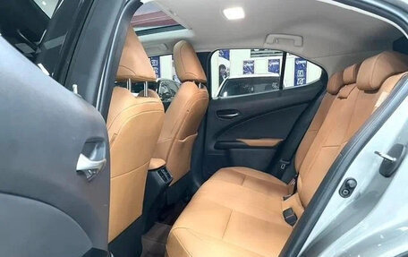 Lexus UX I, 2021 год, 2 000 500 рублей, 13 фотография