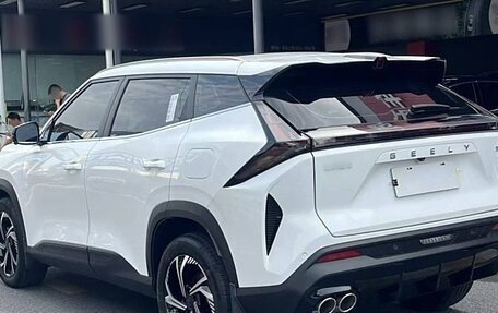 Geely Atlas, 2023 год, 1 500 000 рублей, 4 фотография