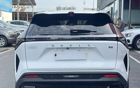 Geely Atlas, 2023 год, 1 500 000 рублей, 5 фотография