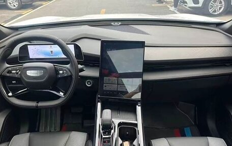 Geely Atlas, 2023 год, 1 500 000 рублей, 7 фотография