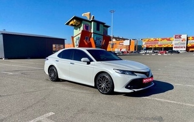 Toyota Camry, 2018 год, 2 490 000 рублей, 1 фотография