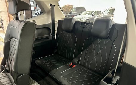Volkswagen Tiguan II, 2023 год, 3 990 000 рублей, 34 фотография