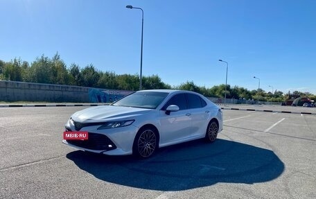 Toyota Camry, 2018 год, 2 490 000 рублей, 9 фотография