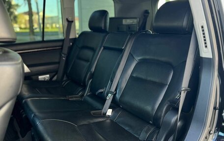 Toyota Land Cruiser 200, 2014 год, 3 320 000 рублей, 16 фотография