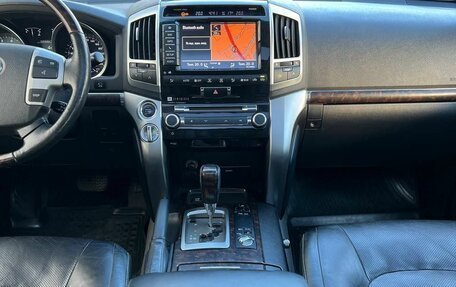 Toyota Land Cruiser 200, 2014 год, 3 320 000 рублей, 19 фотография