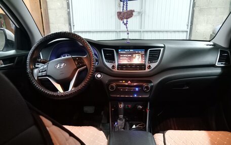 Hyundai Tucson III, 2018 год, 2 044 000 рублей, 5 фотография