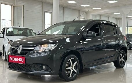 Renault Sandero II рестайлинг, 2016 год, 698 000 рублей, 1 фотография