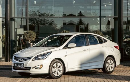 Hyundai Solaris II рестайлинг, 2015 год, 1 095 000 рублей, 1 фотография