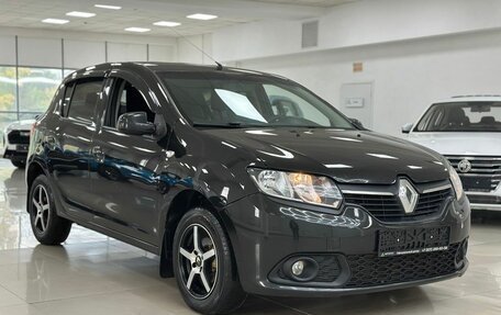 Renault Sandero II рестайлинг, 2016 год, 698 000 рублей, 2 фотография