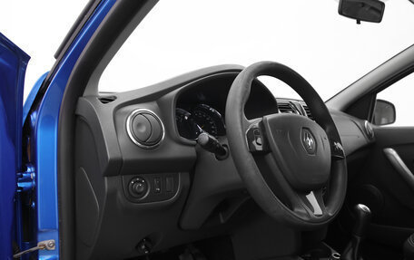 Renault Logan II, 2014 год, 587 000 рублей, 7 фотография