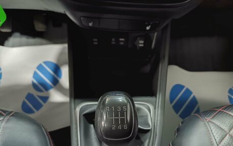 Hyundai Solaris II рестайлинг, 2018 год, 1 050 000 рублей, 17 фотография