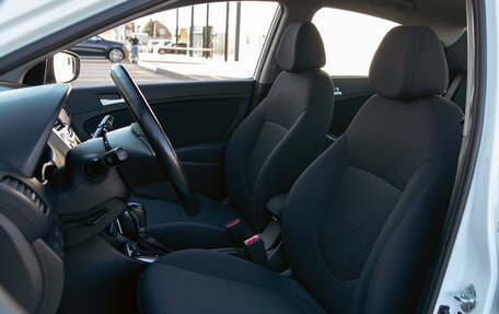 Hyundai Solaris II рестайлинг, 2015 год, 1 095 000 рублей, 11 фотография