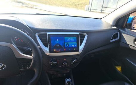Hyundai Solaris II рестайлинг, 2020 год, 1 500 000 рублей, 2 фотография