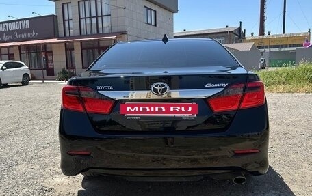 Toyota Camry, 2014 год, 1 850 000 рублей, 4 фотография