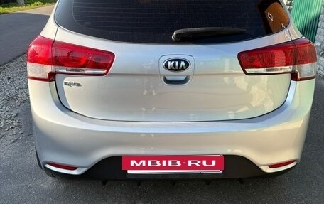KIA Rio III рестайлинг, 2016 год, 950 000 рублей, 2 фотография