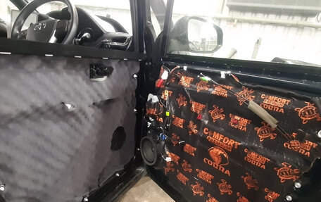 Toyota Voxy III, 2015 год, 2 100 000 рублей, 31 фотография