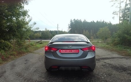 Hyundai Elantra V, 2012 год, 950 000 рублей, 2 фотография