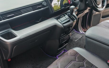 Honda Stepwgn IV, 2017 год, 2 300 000 рублей, 14 фотография