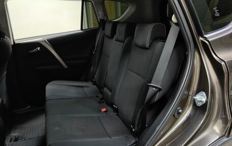 Toyota RAV4, 2018 год, 2 390 000 рублей, 8 фотография