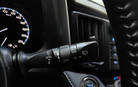 Toyota RAV4, 2018 год, 2 390 000 рублей, 21 фотография