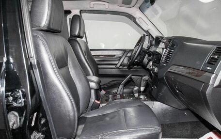 Mitsubishi Pajero IV, 2011 год, 2 000 000 рублей, 6 фотография