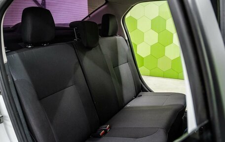 Renault Logan II, 2019 год, 900 000 рублей, 13 фотография