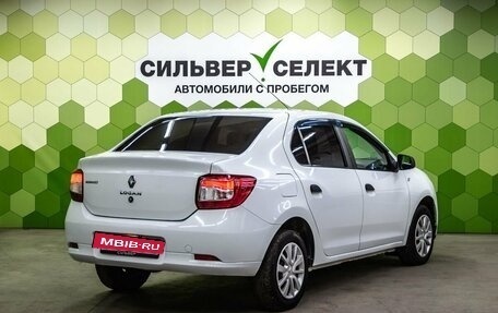 Renault Logan II, 2019 год, 900 000 рублей, 2 фотография